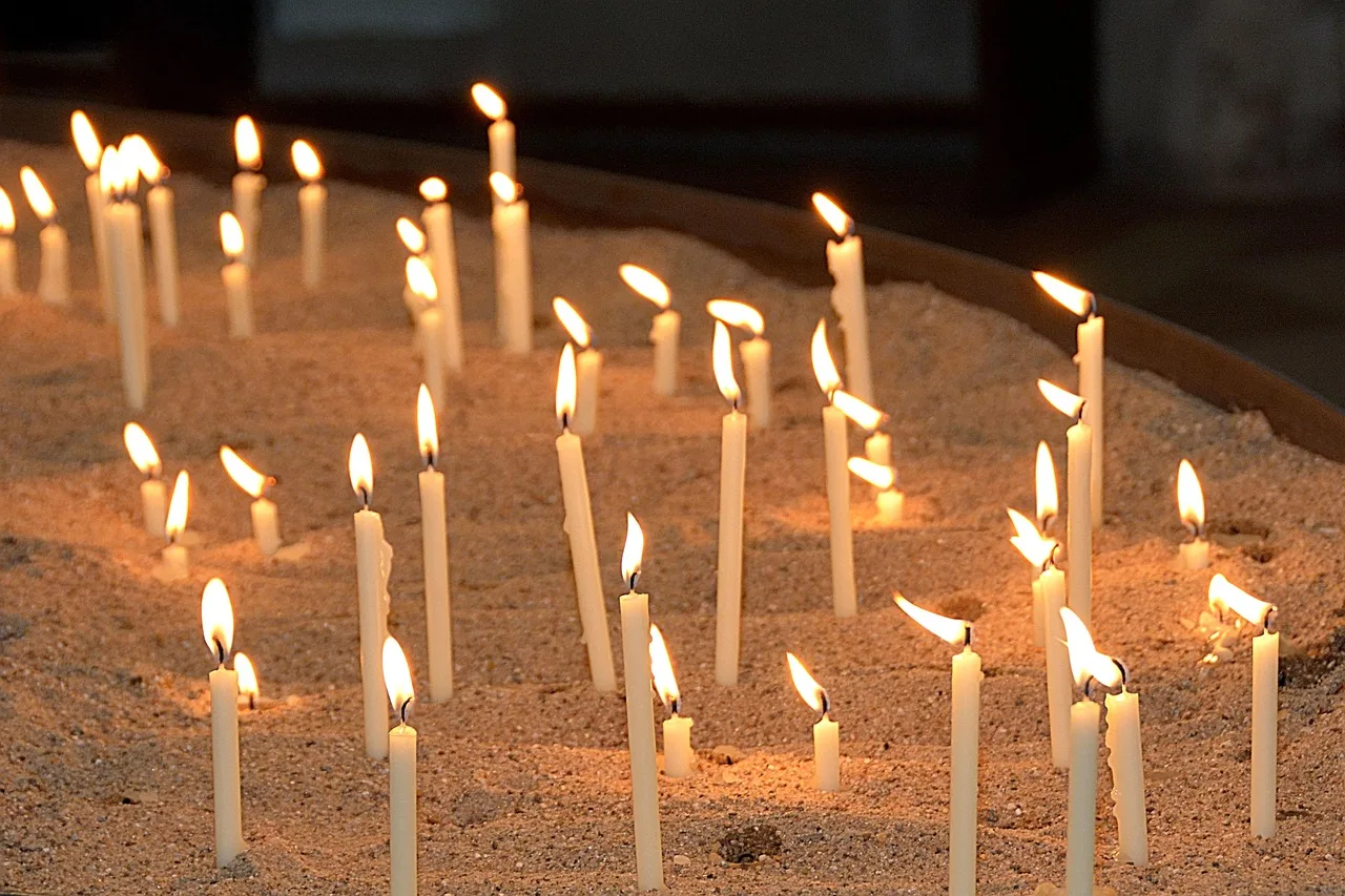 memorial candles, candle, church, commemorate, flame, ecclesiastical, candlelight, symbol, worships, faith, light, prayer, memorial lights, religion, reflection, consolation, memorial candles, candle, candle, church, church, commemorate, candlelight, candlelight, light, prayer, prayer, prayer, prayer, prayer, consolation. Why tributes do not confirm that a musician has died